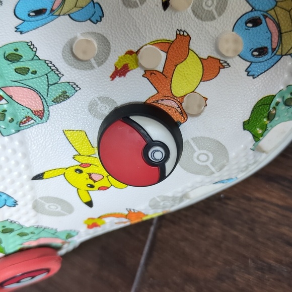 Toddler Crocs x Pokemon Pikachu Size 9c - Picture 8 of 9